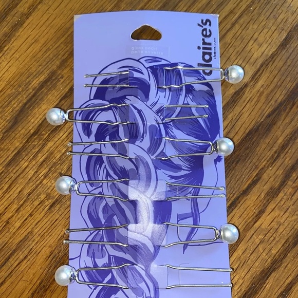 Pearl hair accessories Bobby pins- brand new Christmas - Picture 1 of 2